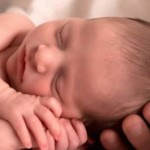 сосудистые пятна ку новорожденного фото